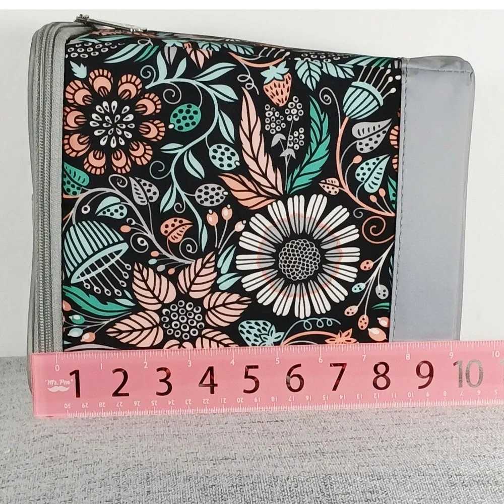 Everything Mary Floral Yarn Storage Bag Organizer with Grommets and Dividers‎